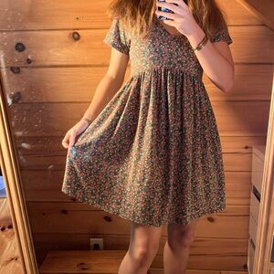 Flora short sleeve babydoll dress size small by Emerald